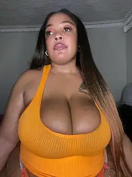 Katamia25 from StripChat