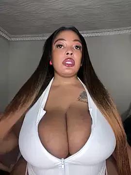 Katamia25 from StripChat