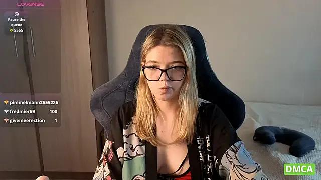 Checkout girls naked models with similar nickname. Cute sexy Free Models.