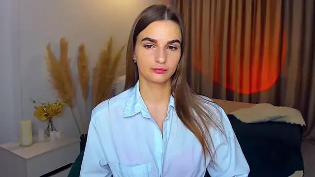 Katniss_Gray from StripChat is Freechat