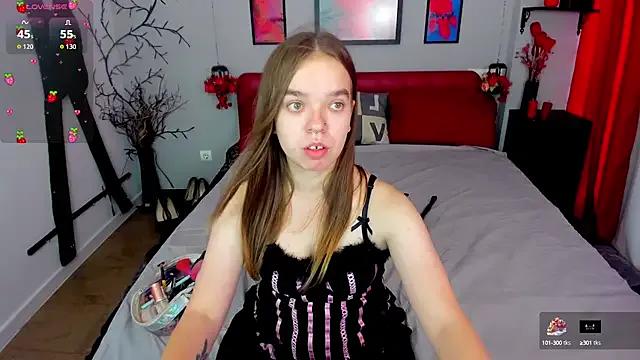 KatrinPearlss from StripChat is Freechat