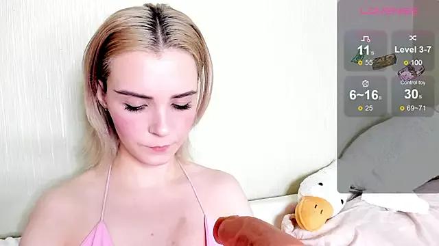 Kaya_Devis from StripChat