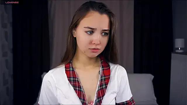 KayleenCurtis from StripChat is Freechat