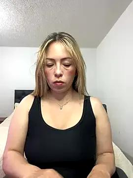 KayWilliamsss from StripChat is Freechat