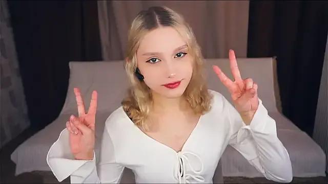 KelleLillie from StripChat is Freechat
