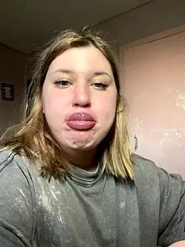 Kemeli008 from StripChat is Freechat