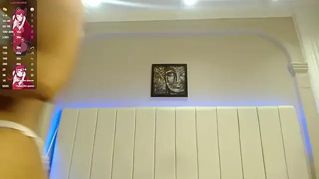 kendra_lux1 from StripChat is Freechat