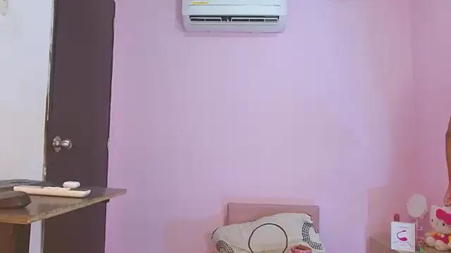 kiity_horny_ from StripChat is Freechat