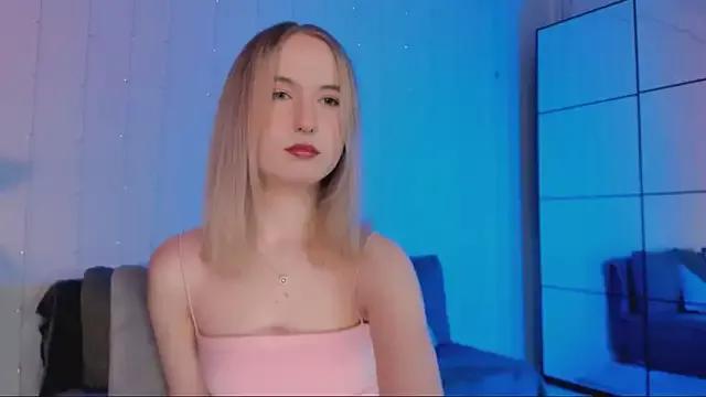 kikishyness from StripChat