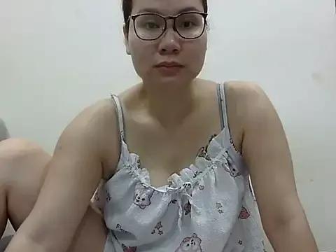 Kiko_sunflower from StripChat