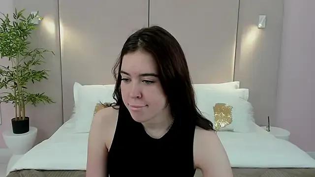 KimberlyBond from StripChat is Freechat