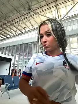 KIMBERLYPULIDO from StripChat is Freechat