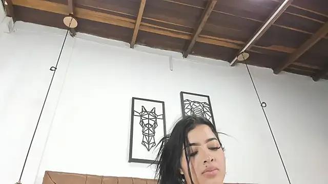 kimorqueen from StripChat is Freechat