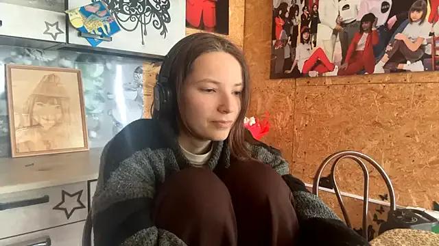 KindraScullion from StripChat is Freechat