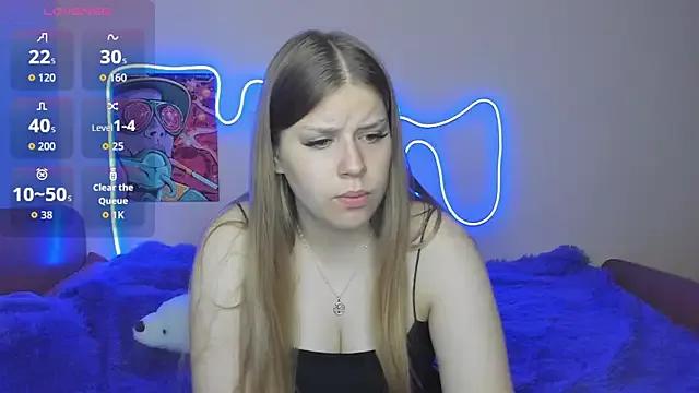 KiraKyler from StripChat is Freechat