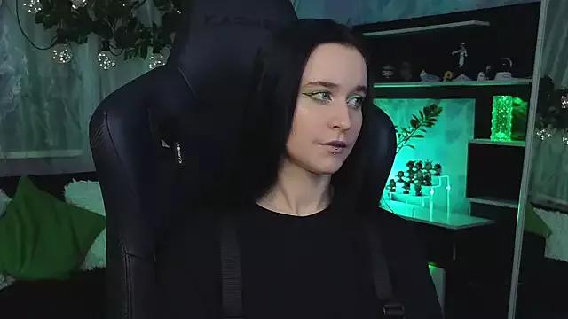 KiraLiLime from StripChat is Freechat