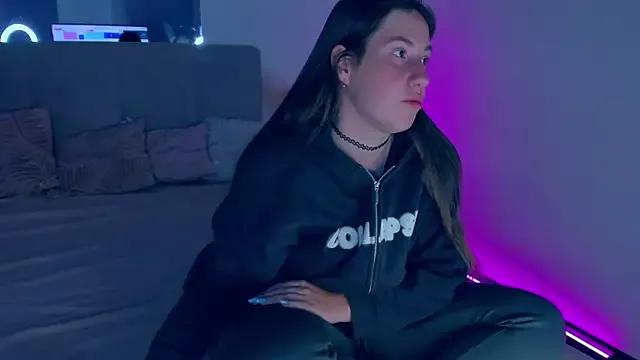 KiraLimme from StripChat is Freechat