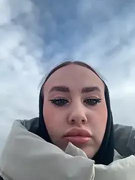 KiraSunshine from StripChat is Freechat