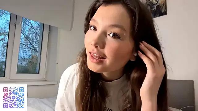 KiraVelvet from StripChat is Freechat
