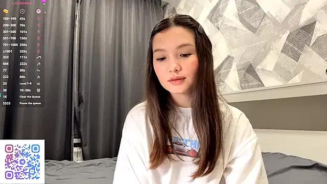 KiraVelvet from StripChat is Freechat