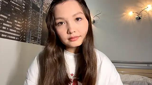 KiraVelvet from StripChat is Freechat