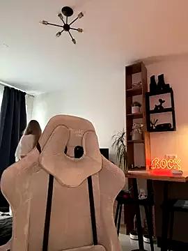 kiss_me_hard_ from StripChat