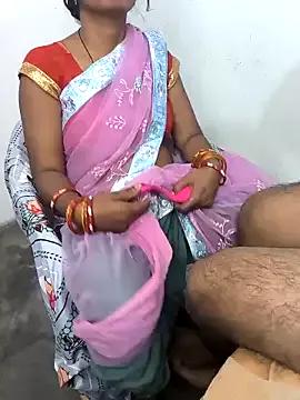 Kissing_Couple from StripChat is Freechat