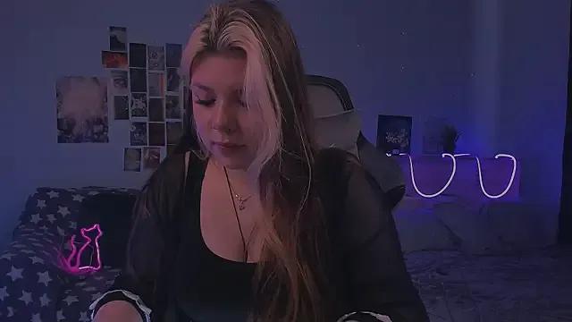 kissmywings from StripChat is Freechat