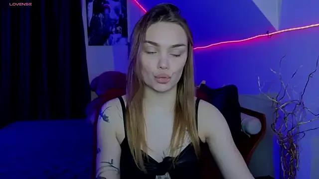 KitsyMoore from StripChat is Freechat