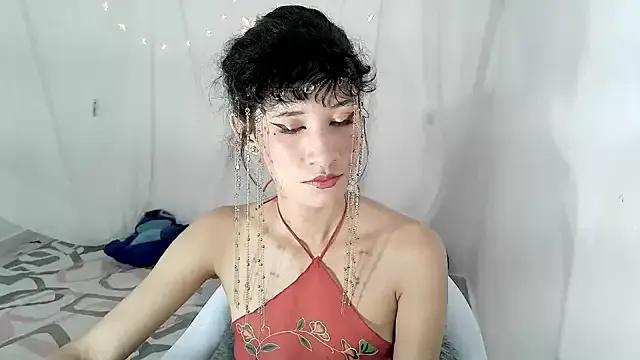 kitten_punches001 from StripChat is Freechat