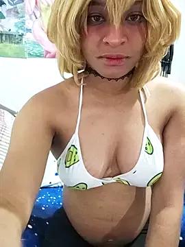Kitti_Dante from StripChat is Freechat