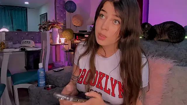 Kitty_bad1 from StripChat is Freechat