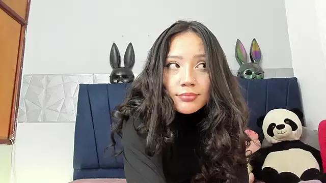 Kitty_cute_sweet from StripChat is Freechat