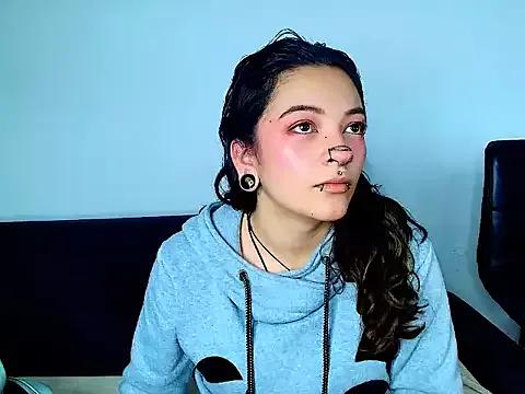 Kitty_ravee from StripChat is Freechat