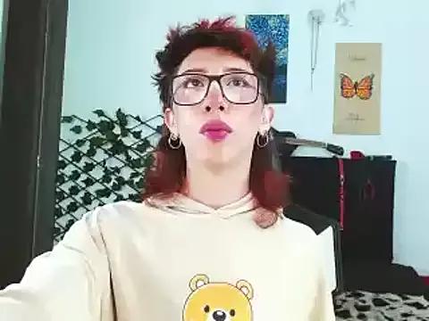kitty_vaal from StripChat