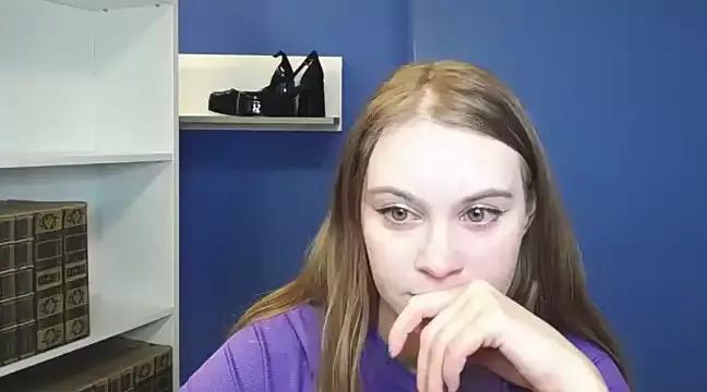 kitty_valeria from StripChat