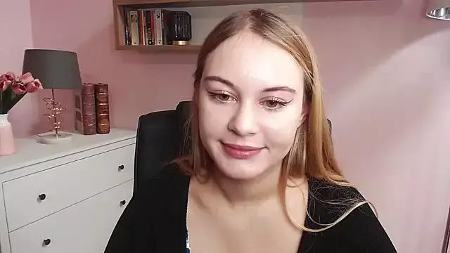 kitty_valeria from StripChat