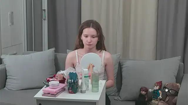 KittyBellaCiao from StripChat is Freechat