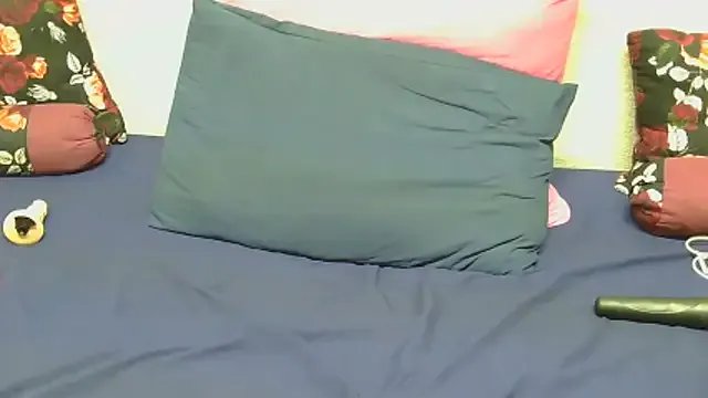 KittyPussyZA from StripChat is Freechat