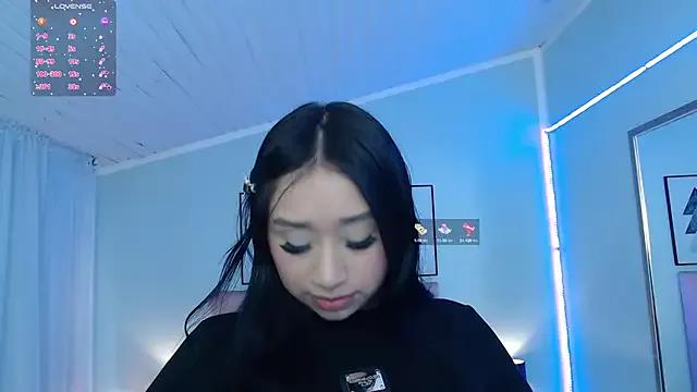 Kittyy_Lovee from StripChat is Freechat