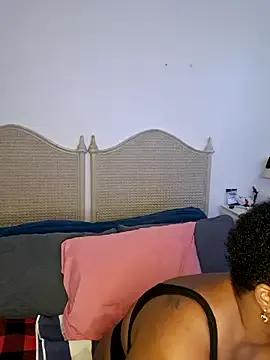 Kream_Cherry from StripChat is Freechat
