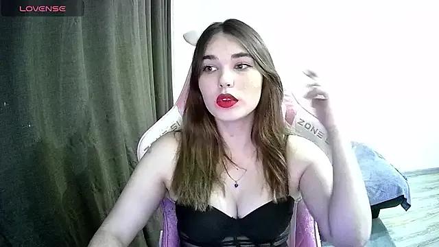 Kris_Moss from StripChat is Freechat