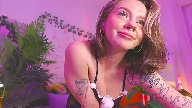KristaBrooks from StripChat is Freechat
