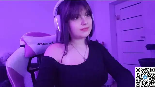 KristiBloom from StripChat is Freechat