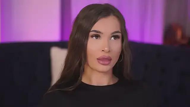 KyssaraPlay from StripChat is Freechat