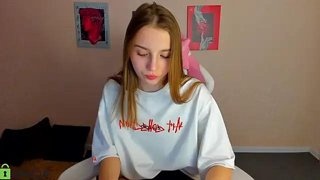 L1na_Reeds from StripChat is Freechat