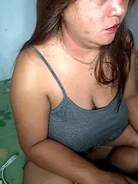 lady_rosie from StripChat is Freechat