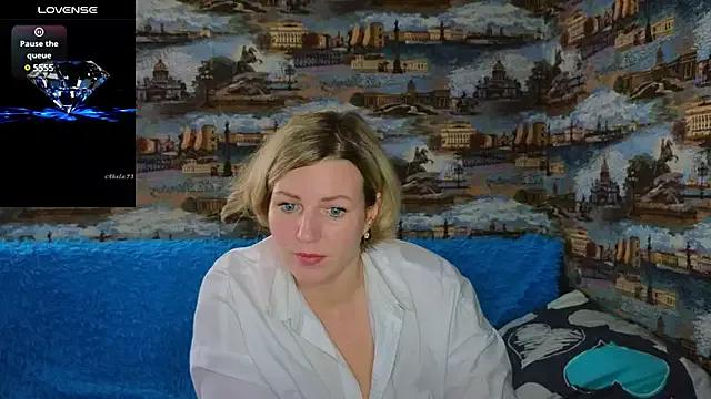 LadyLucky_ from StripChat is Freechat