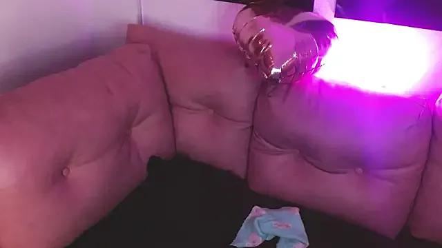 ladymooncs from StripChat is Freechat