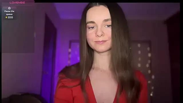 lanaloulou from StripChat is Freechat